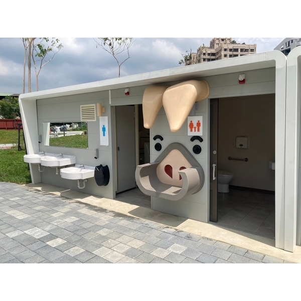 公園造型廁所-臺中市北區公115公園新闢,草屯鎮親子共融遊憩運動公園-神功企業股份有限公司