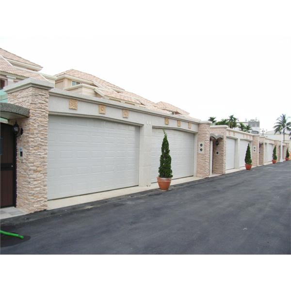 別墅住宅車庫滑升門-屏東里港久譽建設 別墅住宅車庫滑升門-屏東里港久譽建設