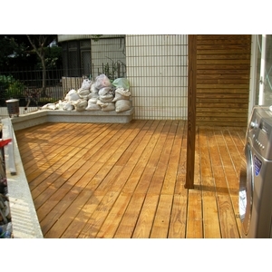 地板-凱威聯合工程有限公司