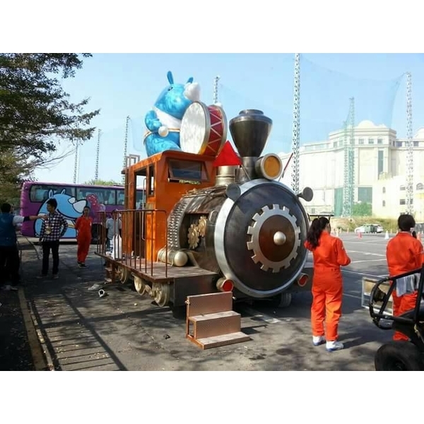 義大火車造型花車-1-敦煌藝術工程有限公司