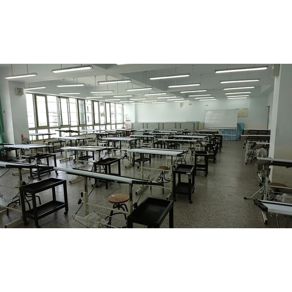 製圖教室_D2_1075月維修_180524_0004 製圖教室_D2_1075月維修_180524_0004
