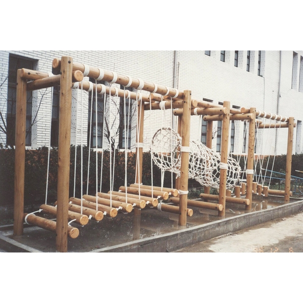 兒童木製遊具