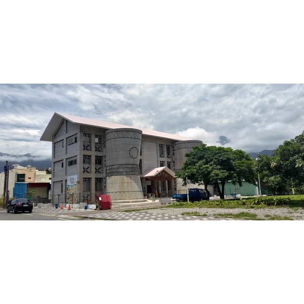 台東縣成功鎮活動中心屋頂 多彩崗石漆工程 (2023/05)-晟冠實業股份有限公司