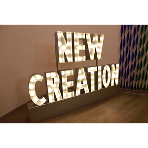 燈泡字-巨光創意設計有限公司