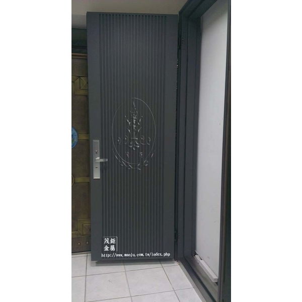 內玄關門 內玄關門