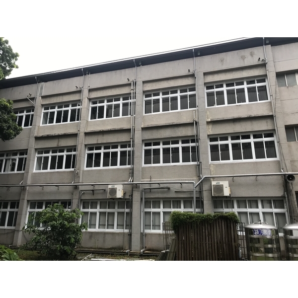 鋁門窗