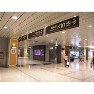 捷運地下街K9K10水舞氣泡牆工程夢幻水舞牆/氣泡牆/弧線造型/數位水幕牆/水燈柱商品-中野國際有限公司