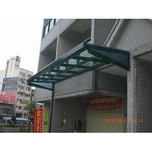 基隆市青山境別墅採光照玻璃工程-川鈜金屬有限公司