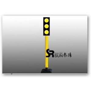 三聯式回復型反光導標-泰陽橡膠廠股份有限公司
