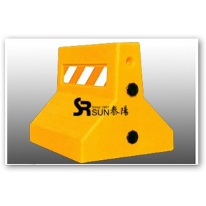 雙面充水式護欄(紐澤西護欄)-泰陽橡膠廠股份有限公司