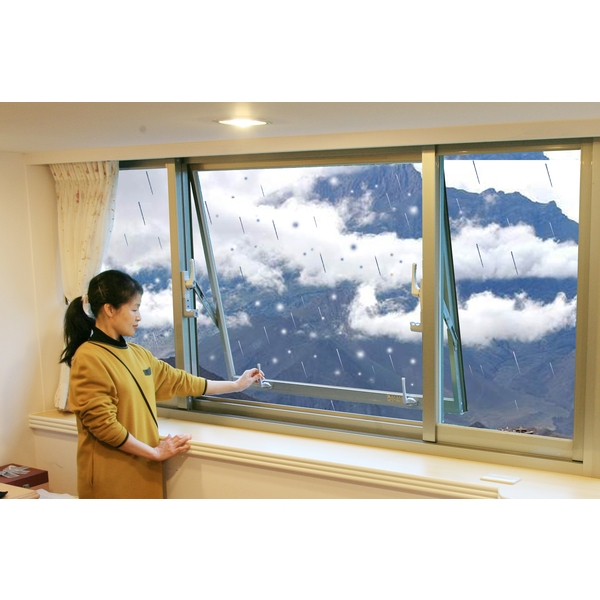 橫拉晴雨窗 橫拉晴雨窗