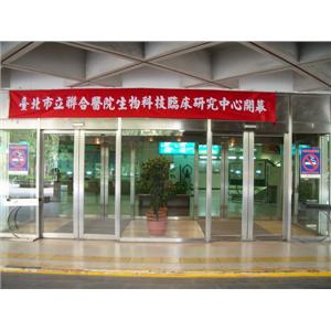 橫拉自動門(重量級)-鴻運達科技有限公司