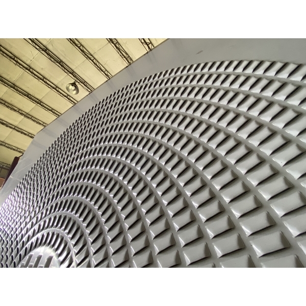 沖孔-特殊模孔沖製