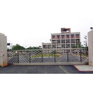 電動軌道大門安裝工程-嘉印企業有限公司