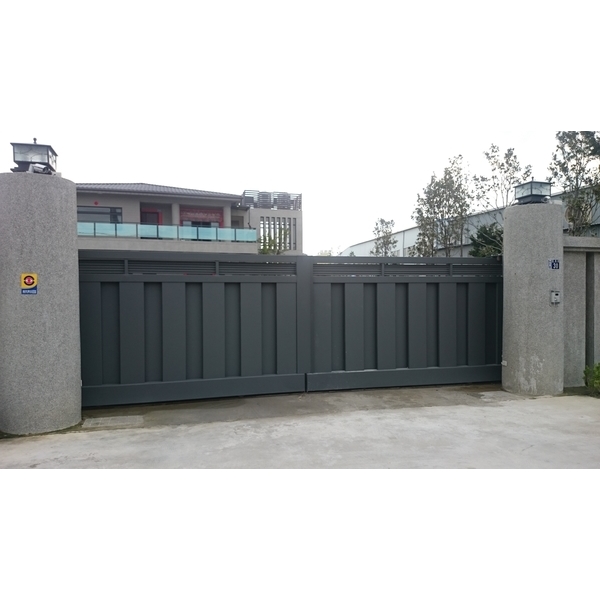 電動軌道大門-嘉印企業有限公司