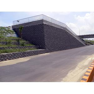 北港溪崩山堤防河川環境改善工程-震偉股份有限公司