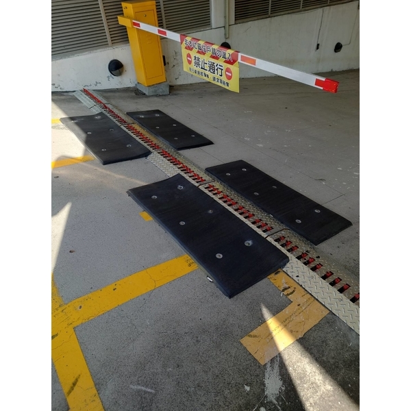 阻車柵