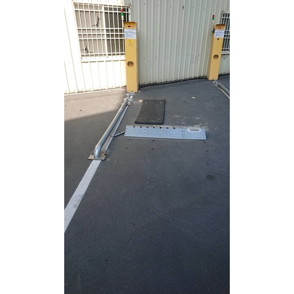 車位繳費機-百銓企業有限公司
