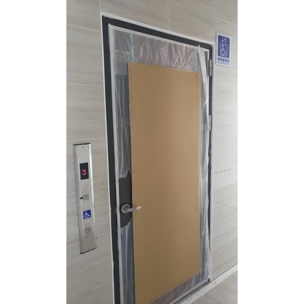 無障礙電梯門