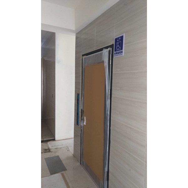 無障礙電梯門