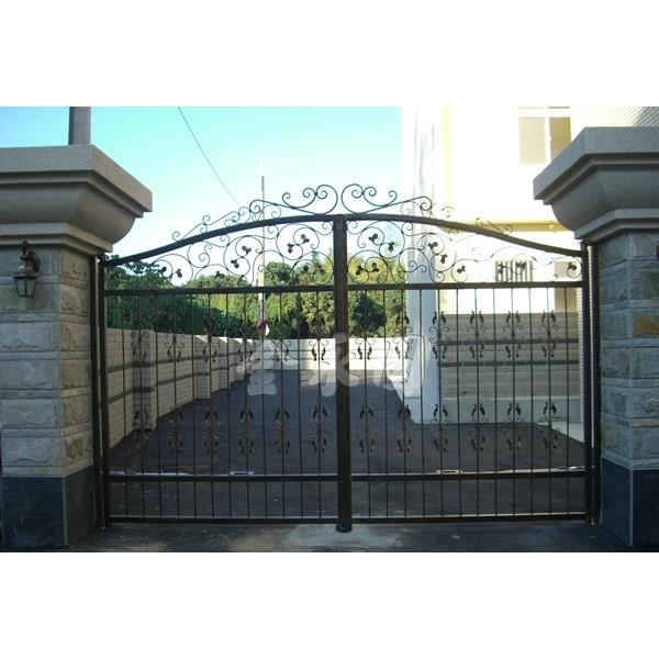 庭院大門-金永固金屬建材有限公司