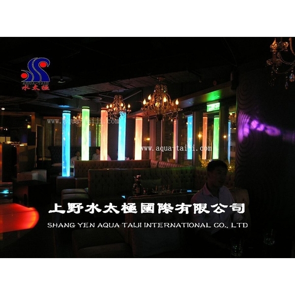 水舞汽泡吧台桌