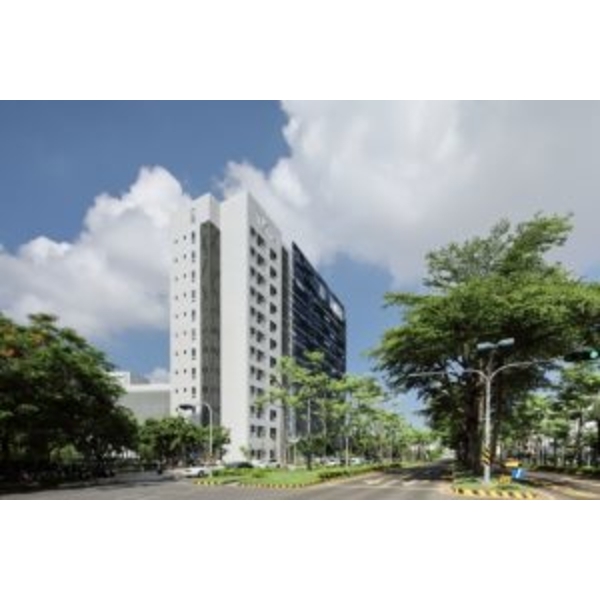 台南成功大學生物科技大樓(外牆塗裝)-柏立企業股份有限公司