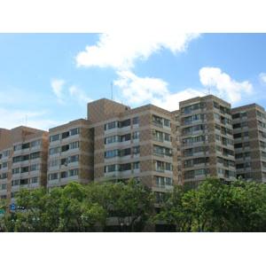 成大醫院宿舍(外牆拉皮彩岩石)-柏立企業股份有限公司