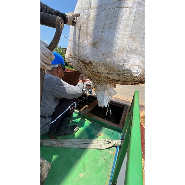 大面積草籽噴植-永興園藝有限公司