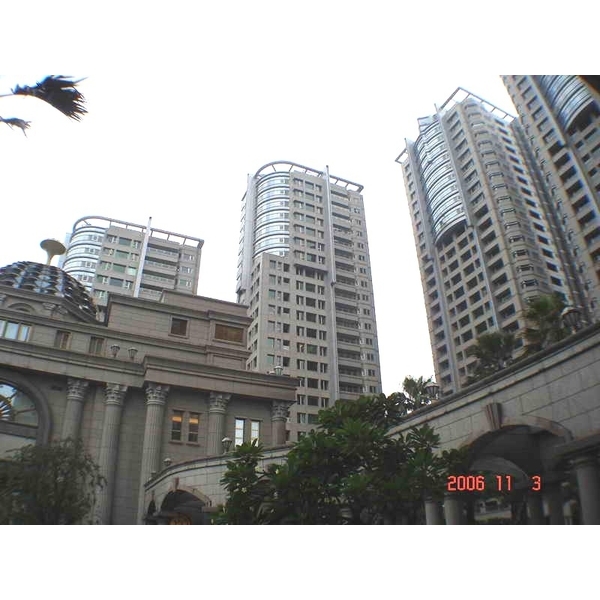 仁愛路帝寶-廣宏工程股份有限公司