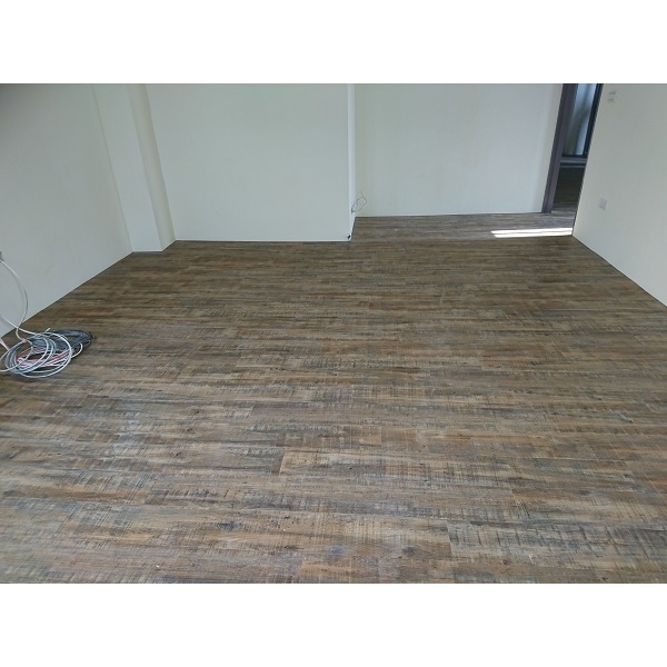 美吉吉MeiJer wpc plus 高密度木塑防水超耐磨地板