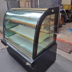 四尺圓弧蛋糕冰箱-百順企業行