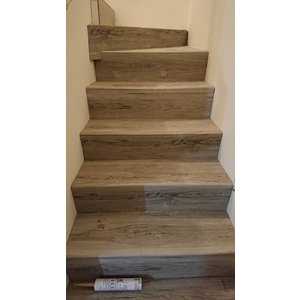 樓梯地板4-弘棨建材有限公司