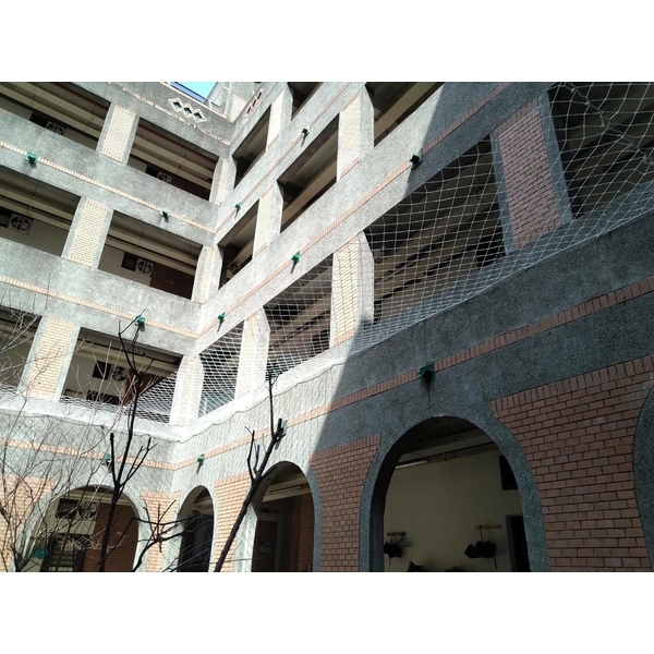 板橋圖書館-防墜落網