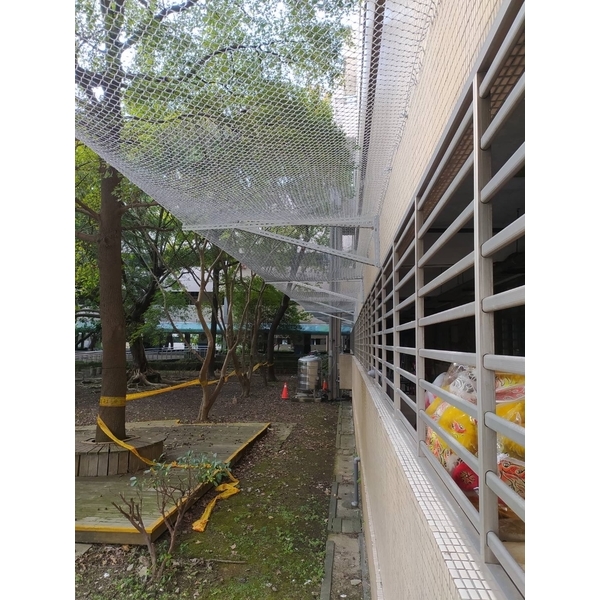 福安國民中學-防磁磚墜落網 福安國民中學-防磁磚墜落網