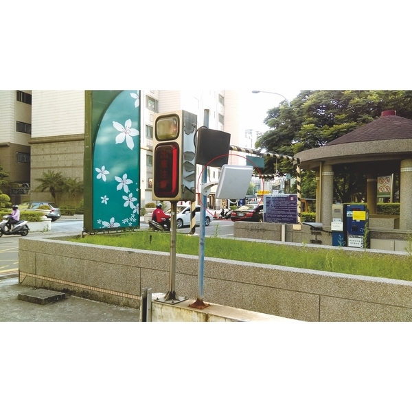 長距離讀卡機/紅外線偵測器 長距離讀卡機/紅外線偵測器
