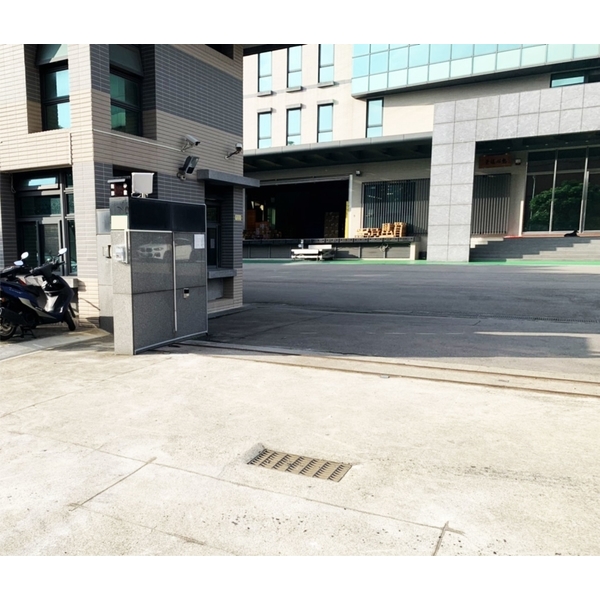 長距離車道門禁管制系統