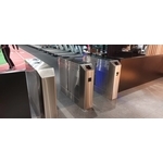 人員管制通關機