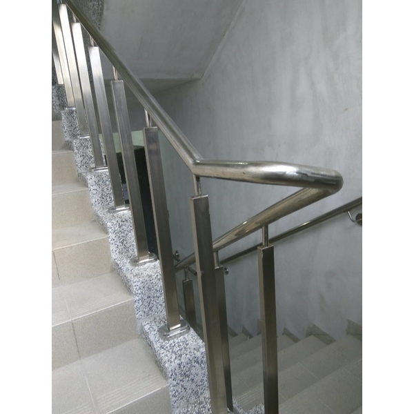 不銹鋼圓管扶手欄杆