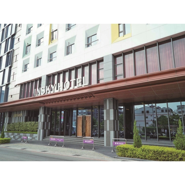 銅造型雨遮-鑫帷特金屬建材有限公司