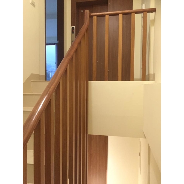 木製樓梯扶手 木製樓梯扶手