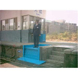 火車站殘障專用步道