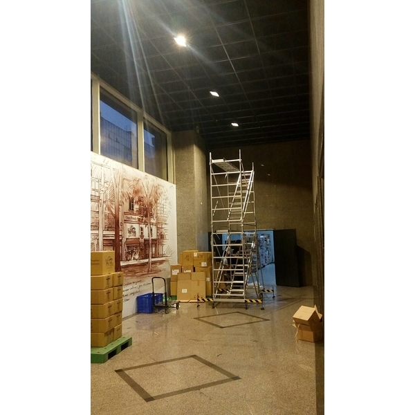 公司展示 & 門面加強亮度-奧立科技能源股份有限公司