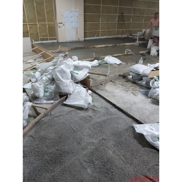 高架地板反向階梯做法-力美建材有限公司