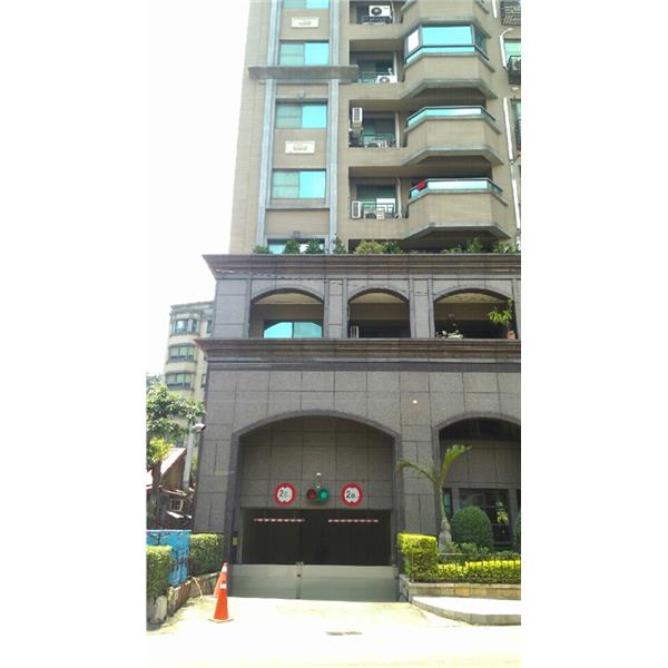 美麗新天地-防水閘門-北京營造有限公司
