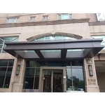 入口鋁包板雨遮 - 雅固婷金屬建材有限公司