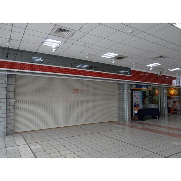向陽_雷巴內掛型車庫門-白陽通有限公司