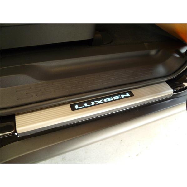 LUXGEN  SUV 迎賓踏板