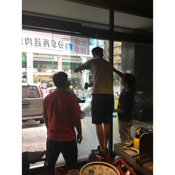 大樓隔熱紙施工-汎翔事業有限公司