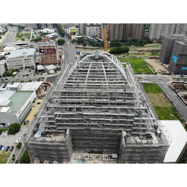 桃園遠雄人壽屋突光電塔鋼構工程 桃園遠雄人壽屋突光電塔鋼構工程